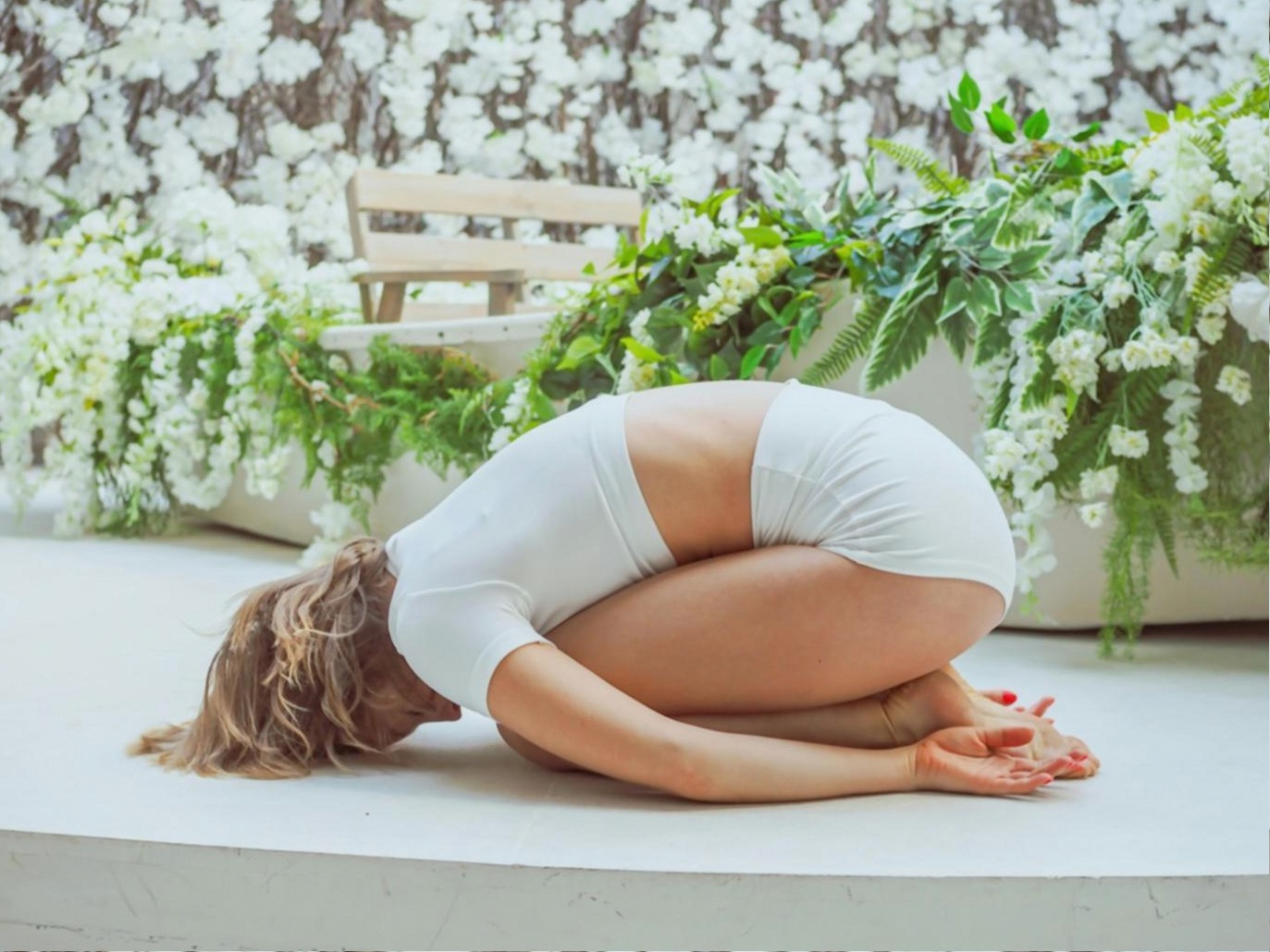 Buiten yoga sessie bij Kansmoment in Westerbork